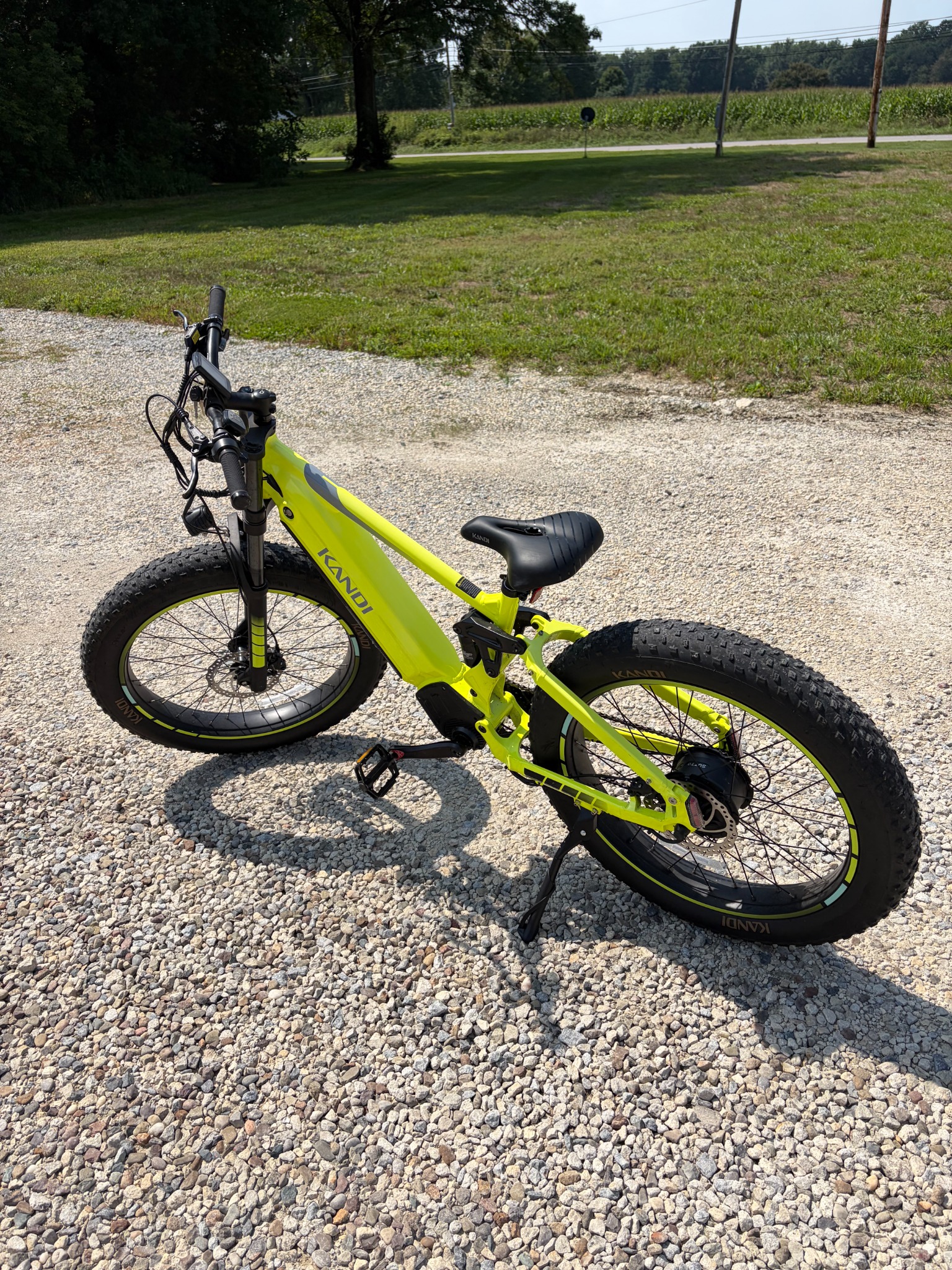 Full-size Kandi fat tire electric bike available to rent from Rydvolt